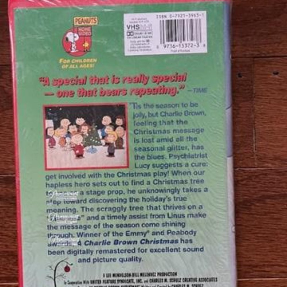 Charlie Brown Holiday VHS Set - Picture 6 of 8